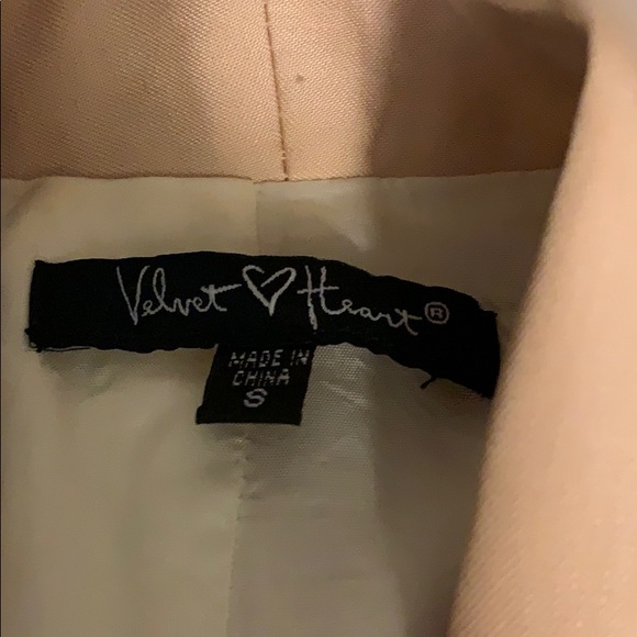 Velvet Heart , Cream/ peach blazer , size small - Picture 2 of 4